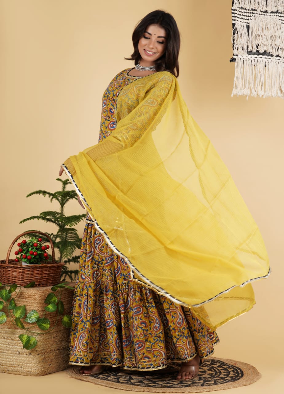 Hand block print cotton short kurta with gharara