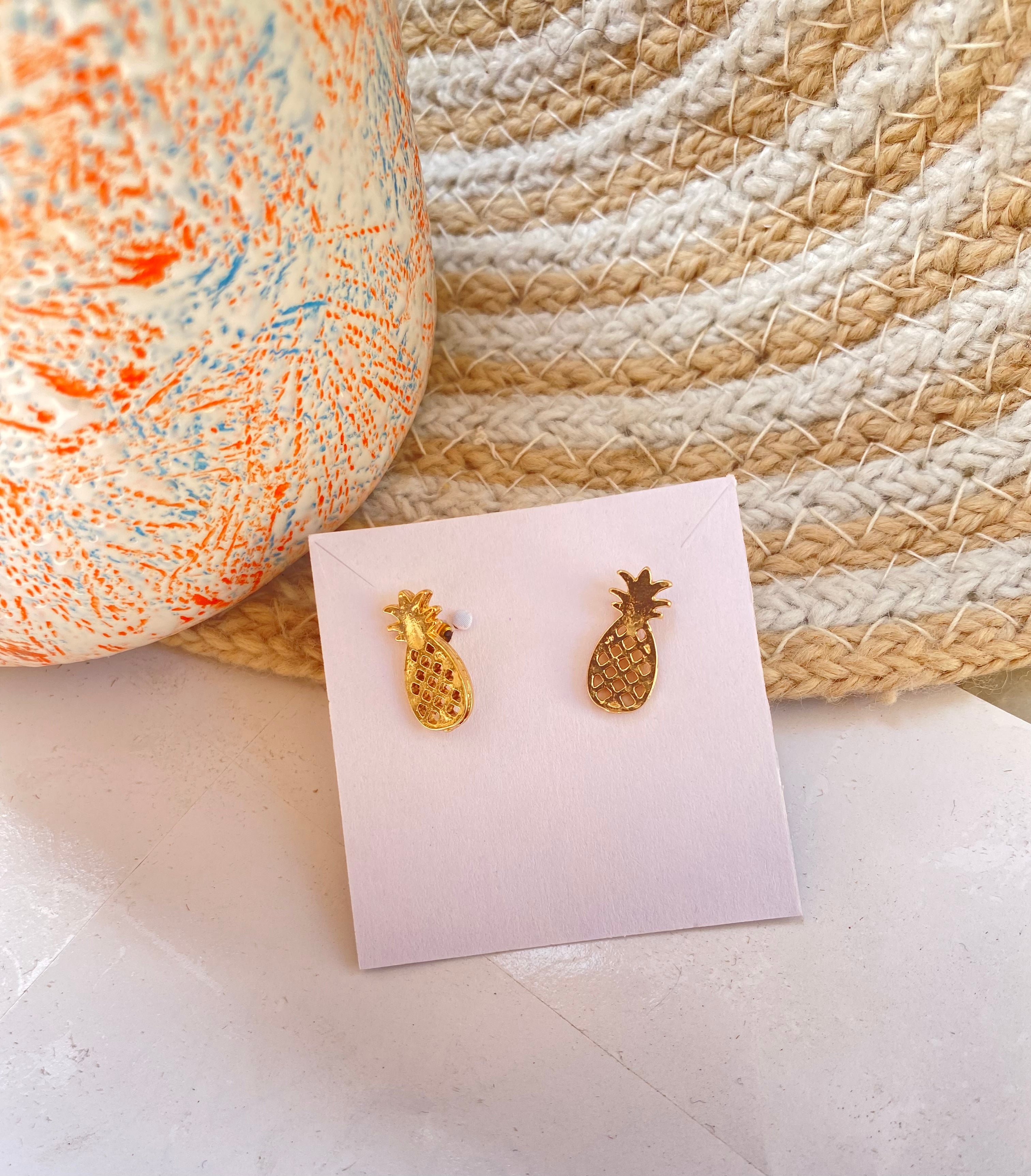 Pineapple studs